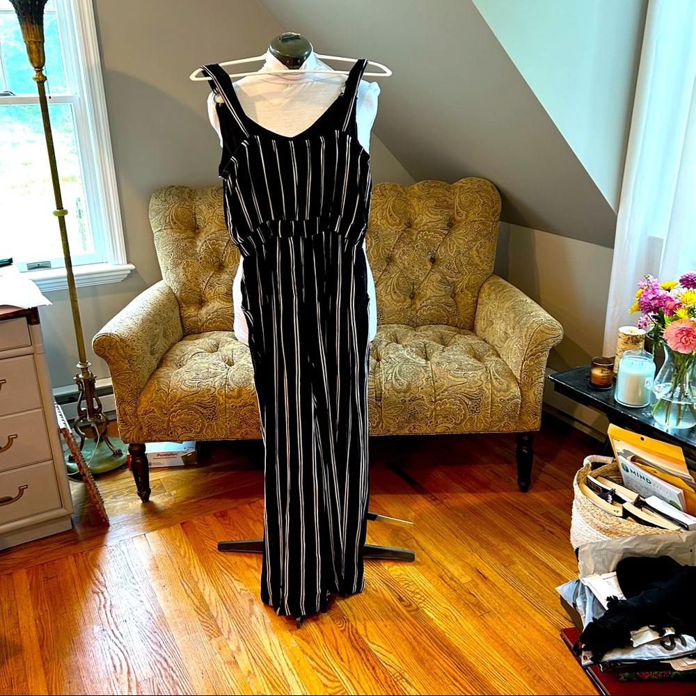 Pant jumpsuit.